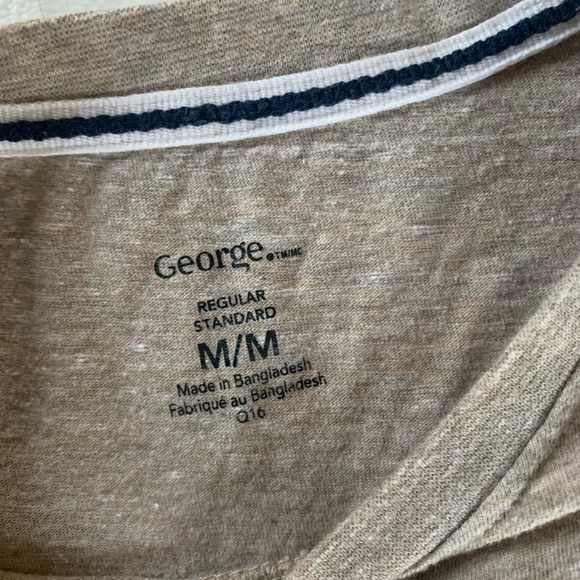 Graphic T-Shirt - Picture 2 of 2